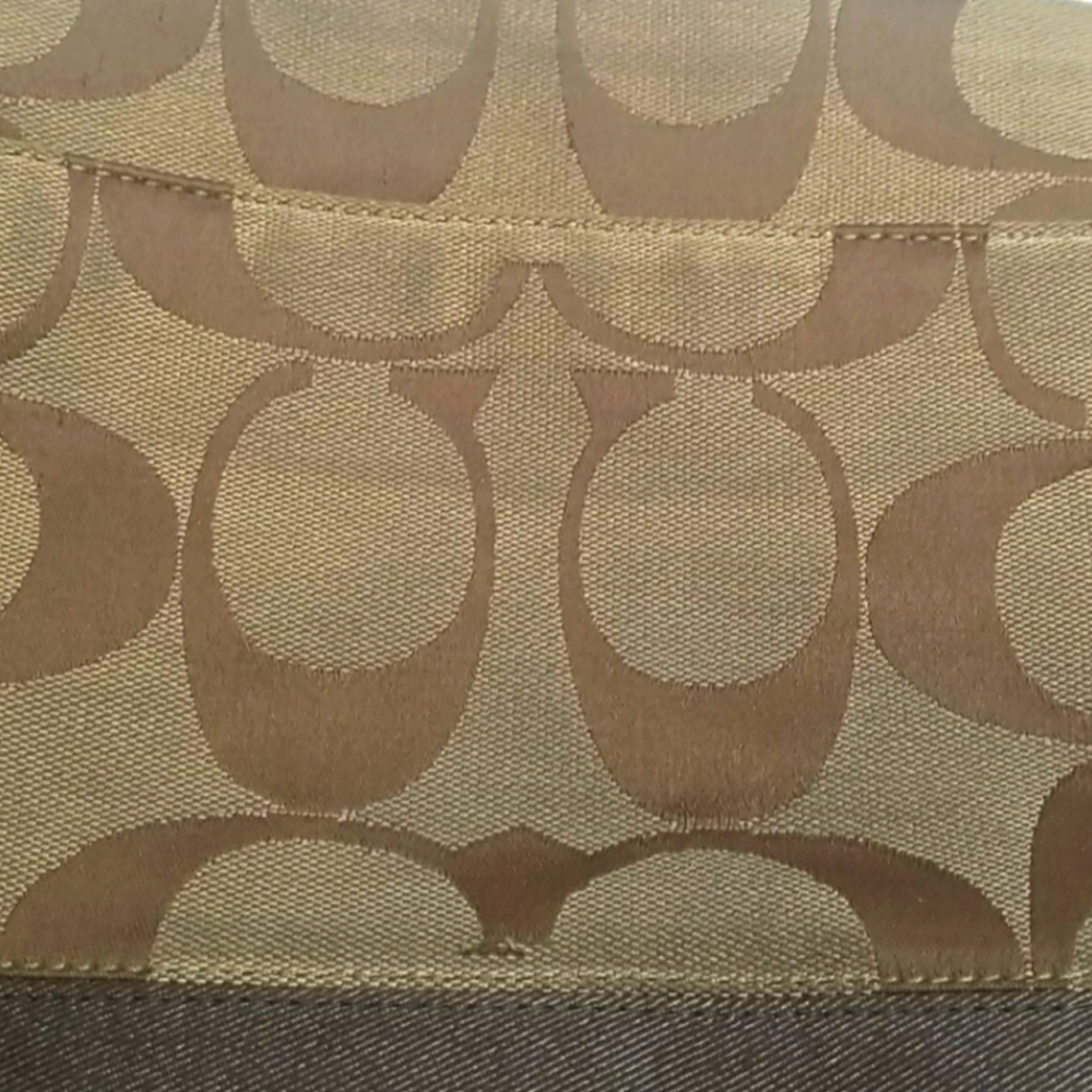 COACH brand Signature Canvas Bag - Picture 7 of 8